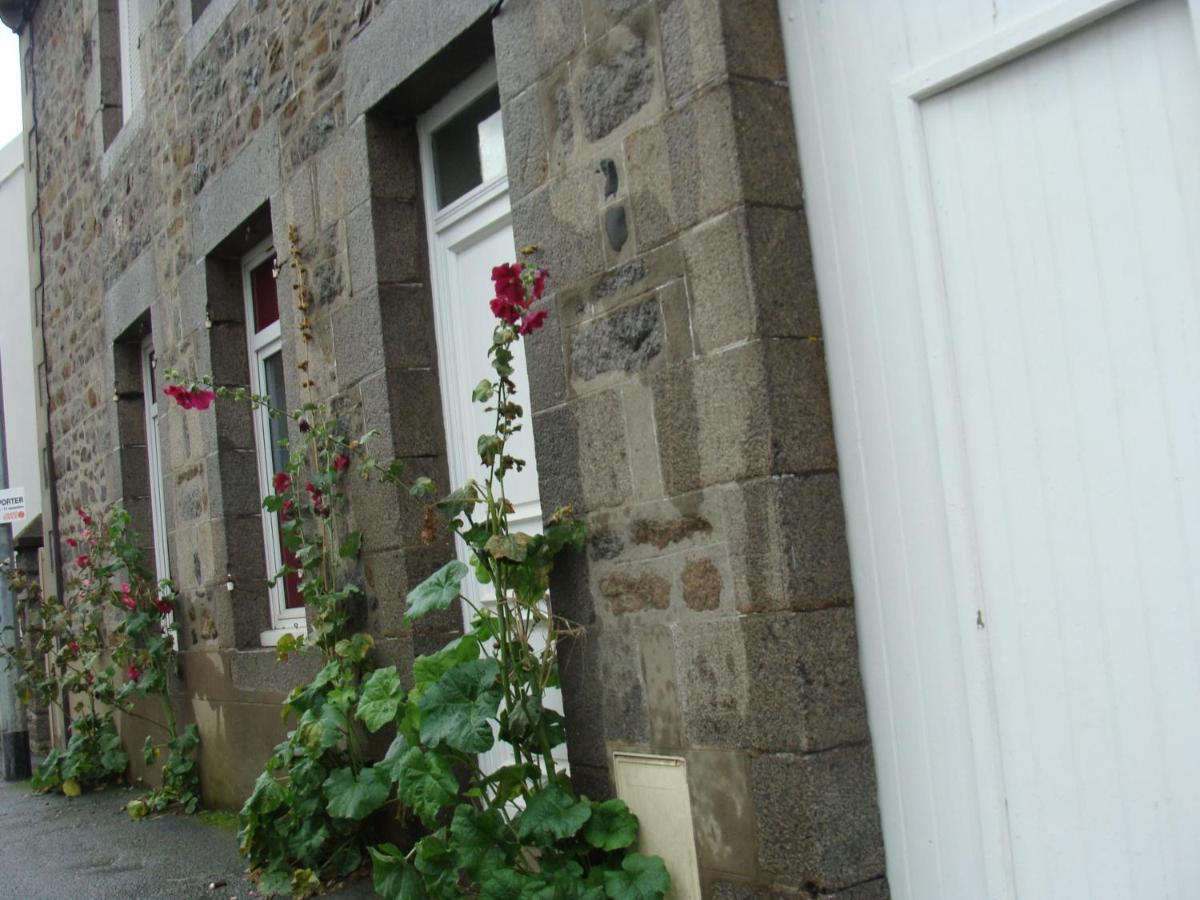 Chambre Maison De Ville Dans La Cite Des Trois Vallees Saint-Brieuc Exterior foto