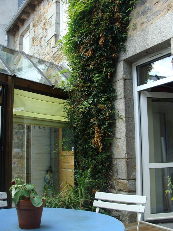 Chambre Maison De Ville Dans La Cite Des Trois Vallees Saint-Brieuc Exterior foto